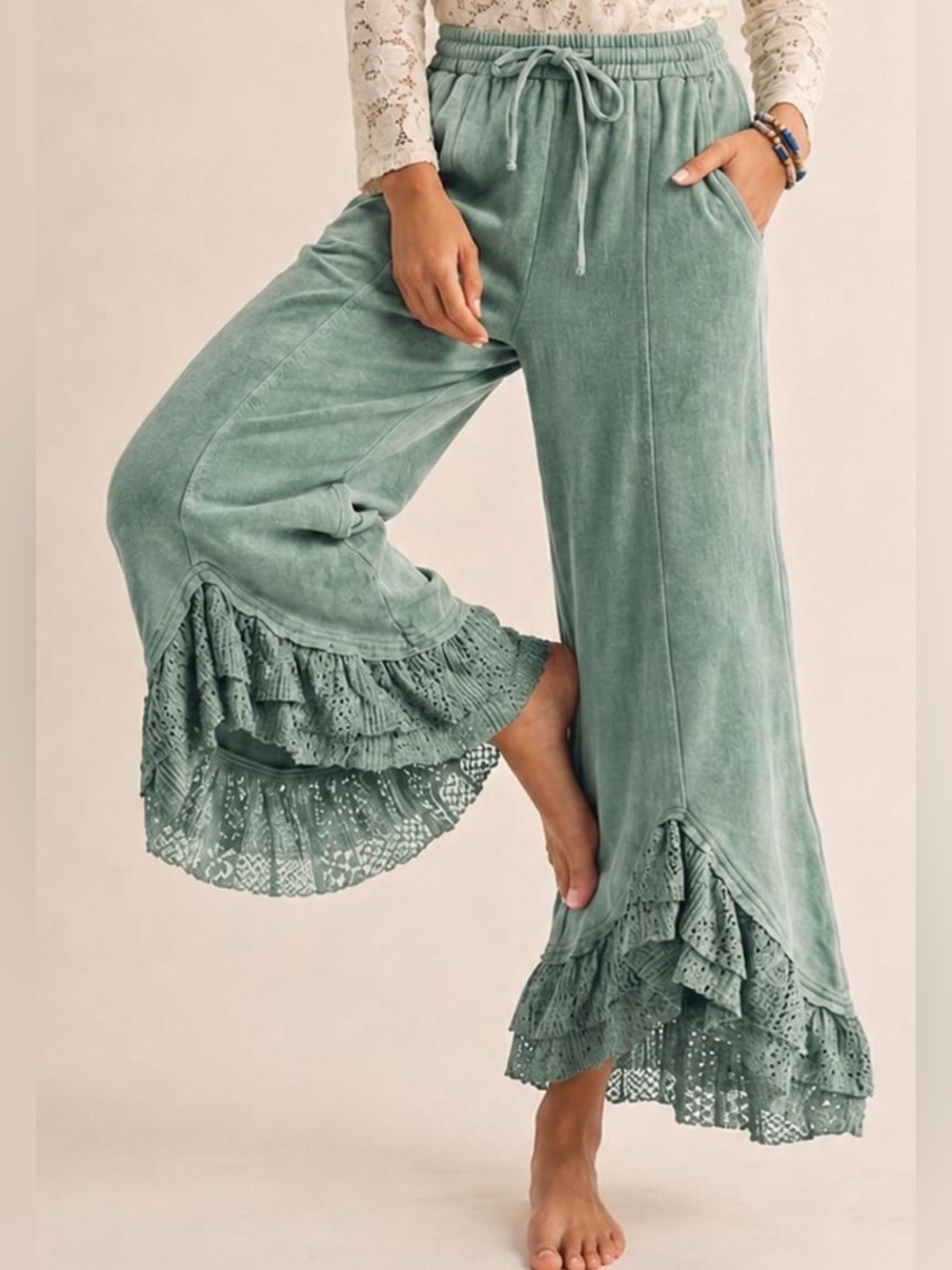 111 ❤️ VINTAGE LACE INFUSED COUTURE ELASTIC
WAIST PANTS